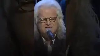 Ricky Skaggs & Garth Brooks perform a soulful 'Will The Circle Be Unbroken' 🎸 
