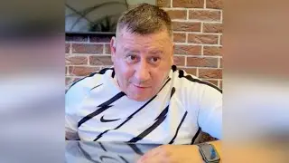 Анекдот про очкастую бабу