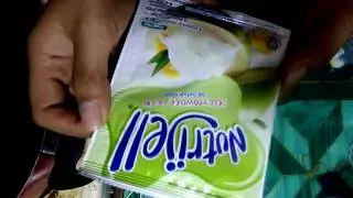 Membuat Minuman Mirip Es Kelapa Muda Instant dengan Nutrijell, Segar dan Ada Asin-Asinnya Gitu~