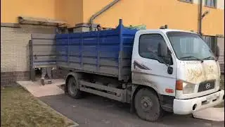 Вывоз боя кирпича маленьким самосвалом  Санкт-Петербург МусороБосс