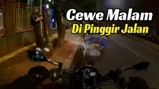 Cewe Malam di Pinggir Jalan