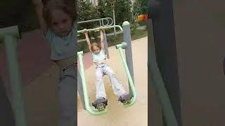 Милана на тренажёрах!