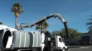 2007 Volvo VHD64B X-Vac X-10 Hydro Excavator Truck