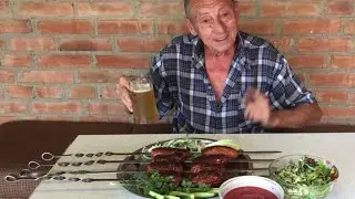 ПЫЛЕСОСИМ ВОДУ в бассейне! / Вкуснейший УЖИН НА МАНГАЛЕ!