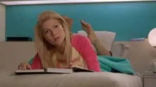 Gwyneth Paltrow feet and soles pose