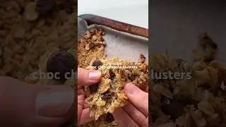 Choc chip granola clusters 🍫 Made with only 5 simple ingredients! #5ingredientrecipes #easyrecipe