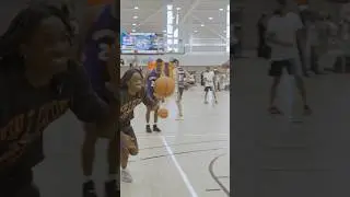 Had some fun at Sneak Fest! Is this a dunk or nahhh?? 🤷🏽‍♂️🤣