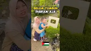 kalau belum tumbuh di siram aja !