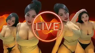 Vibes Santai Bareng Baby Feriosa | Outfit Abu-Abu di Kamar