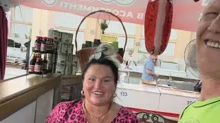 На работу красотка а с работы КАК КУРОЧКА… Привоз. Одесса