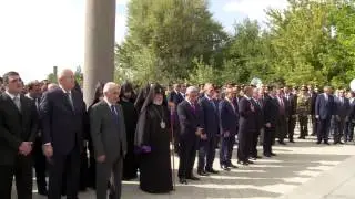 Սերժ Սարգսյանն այցելել է «Եռաբլուր» զինվորական պանթեոն