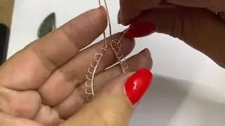Tramado con bisel gótico #alambrismo #wirewrap #bisuteria #filigrana