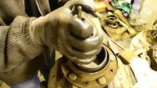 УАЗ 31512 моя история #54 как поменять ступичный подшипник УАЗ