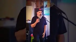 שי עגיב מרצה בכיר לשיווק ופרסום בהרצאה על הכוח של מיתוג אישי #Personal #Branding #שיווק #מיתוג