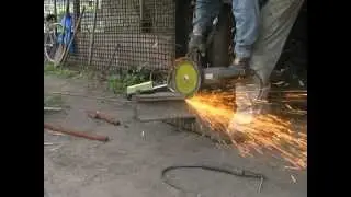 Болгарка и рельсс.mpg