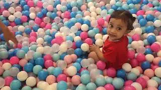 Playtopia Gresik Indoor Playground | Mandi Bola  Perosotan Kolam Salju SEMUA ADA