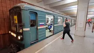 поездка На Электропоезде 81-717 Номерной Коньково- Тёплый стан   //17 июня 2023