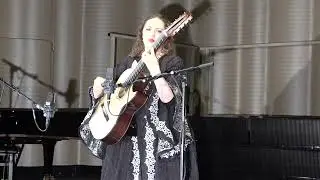 J. S. Bach Lute Suite e - minor BWV 996 - Sarabande played by Hedvika Švendová on 8strings guitar