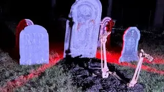 DIY Animated Skelly Legs