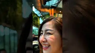HOW TO DRINK ICE COFFEE WITH A PRETTY GIRL