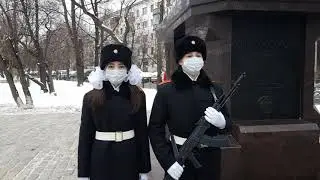 Почетный караул у Памятника маршалу К К  Рокоссовскому