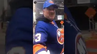 Sean Avery vs angry Grubhub delivery guy