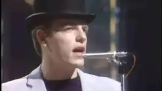 Legs & Co (with Madness) - Shut Up - TOTP TX: 08/10/1981