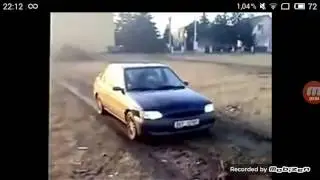 Мужика закопали в фундамент ~