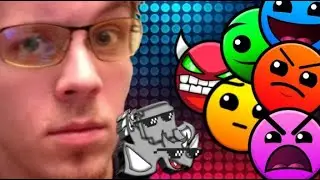 jugando sus niveles (Geometry dash Req-on)