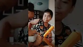 kuya is making slime pizza