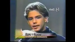 RENE Y RENY Deshojo la margarita