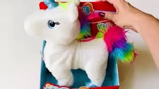 Playset Kid Connection Walking Pet Unicorn with Sound, Rainbow, 9-Inches Girls Unicorn Pet Leash