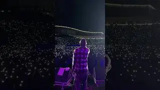 ⁠@VanyaDmitrienko 65 000 голосов в унисон🤯