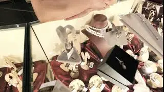 Реклама ювелирного салона АЛМАЗ.
