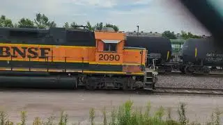 CN 550 EMD BNSF GP38-2 2090 & GP38-2 4730 are switching some freight cars in the Aldershot Yard