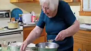Feed Me Bubbe Episode #20 Stuffed Cabbage Closed Captioned by Project ReadOn