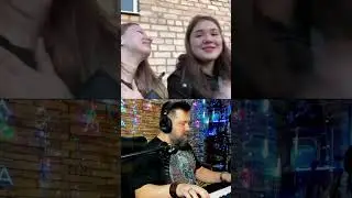 Девушки встали под ГИМН РОССИИ