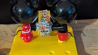 The Tails Can Move?! Disney Store MXYZ Mickey & Minnie Desk Tape Despenser With Original Tape