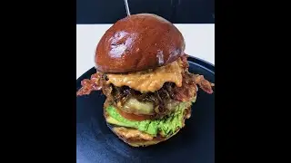 Ultimate Cheeseburger 