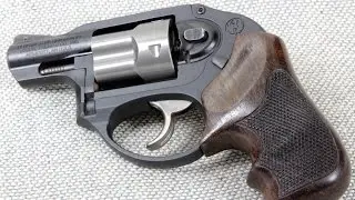 World of guns: Ruger LCR. Gameplay.