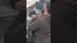 Самый большой подарок для ребенка, это когда рядом такой заботливый и красивый Папа❤️‍🔥🇷🇺