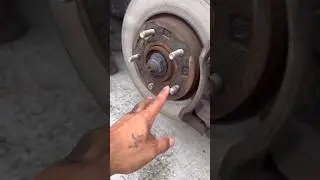 Broken wheel lug bolt replacement. #kia #automobile #diy #mechanic #howto #ucanfixit #hack