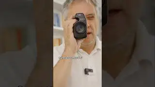 Kyocera Samurai Z2 (1987) half-frame film camera, that looks like a camcorder 🤔