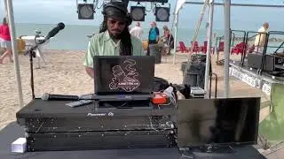 Barefoot at the Beach 2019!