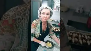 Трубочки с творожным кремом.Профитроли с салатом.Гастрошпажки