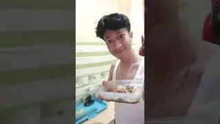 makan makanan kucing ( Gilang ojol )