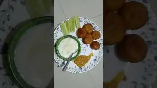 सूजी की लिट्टी दही और साथ में चटनी😋😋#viral #ytshorts #trending #food