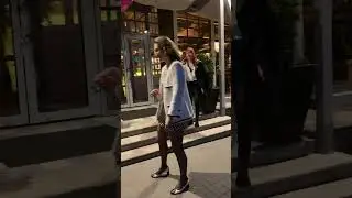 Амиго с шарами спешит поздравить с Днем рождения  