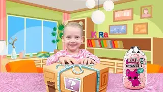LOL Surprise Fuzzy Pets Unboxing and Toy Review / Kira opening the parcel
