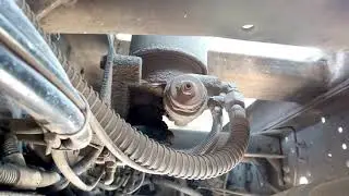 Adjusting the air pressure in the MAZ system.